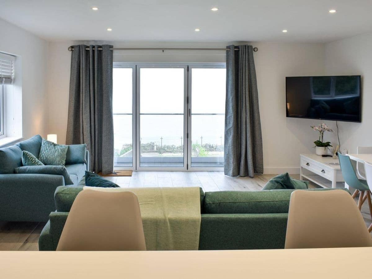 Royal Cliff Luxury Apartments - The Bay Сэнддаун Экстерьер фото